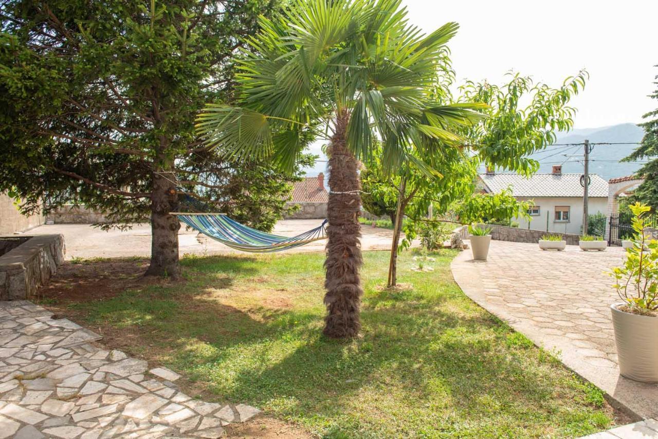 Apartman Mjeda 카스타브 외부 사진